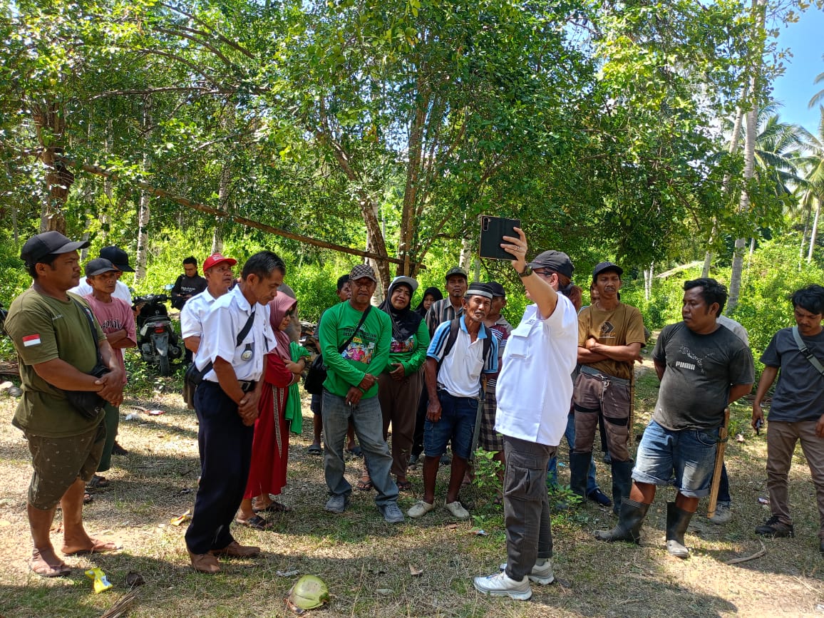  Sapa Warga lewat Telepon, Anwar Hafid Minta Warga Percayakan Penanganan Lahan pada Satgas PKA